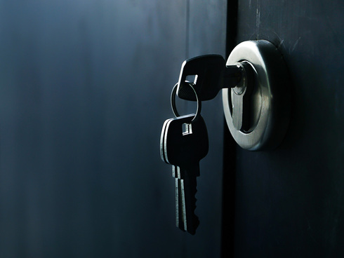 Quali caratteristiche deve avere una porta blindata per essere davvero sicura?
